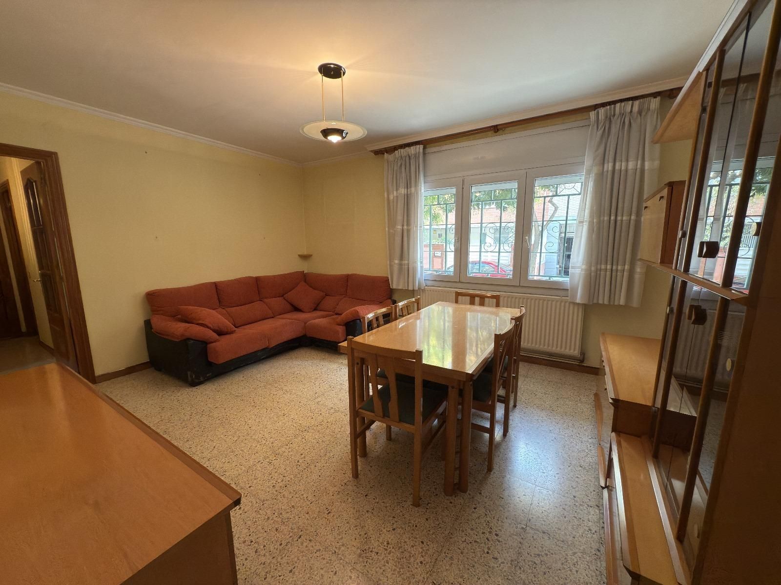 Sala de estar de Planta baja de alquiler en Igualada con Calefacción