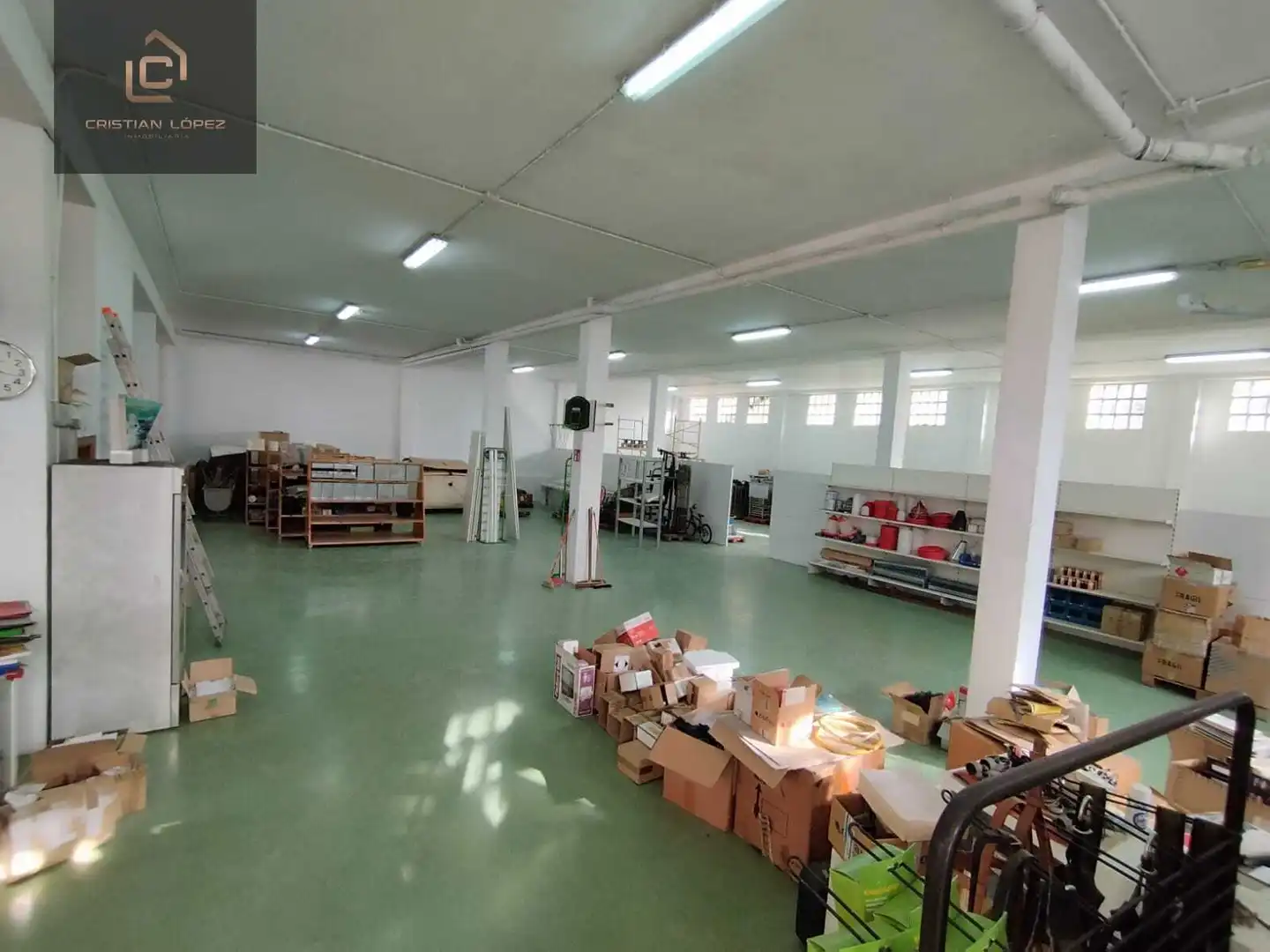 Local comercial en venta en Rúa Rosalía de Castro 23, imagen 10