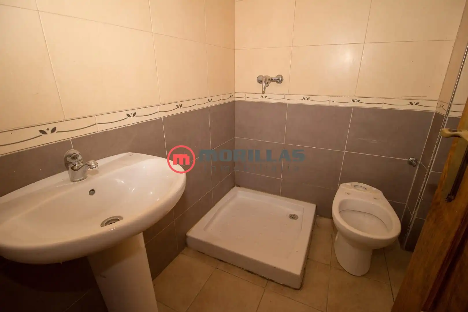 Piso con terraza en venta en Calle MAYRENA 46, imagen 6