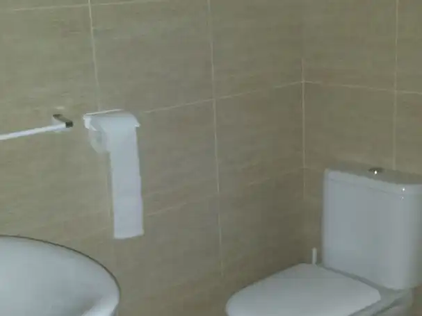 Badezimmer von Wohnung zur Miete in Benavente mit Heizung, Möbliert und Waschmaschine