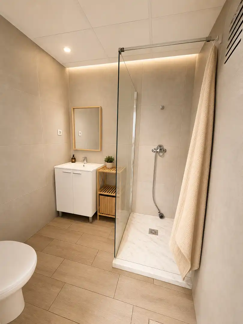 Bathroom of Commercial properties for sale in Meliana