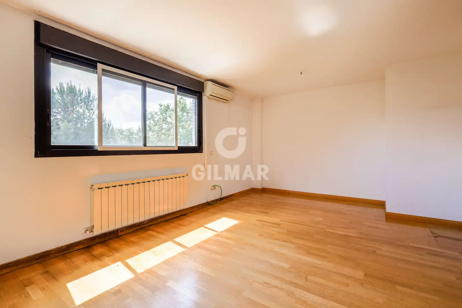 Habitación de Piso en venta en Madrid con Calefacción, Jardín privado y Trastero