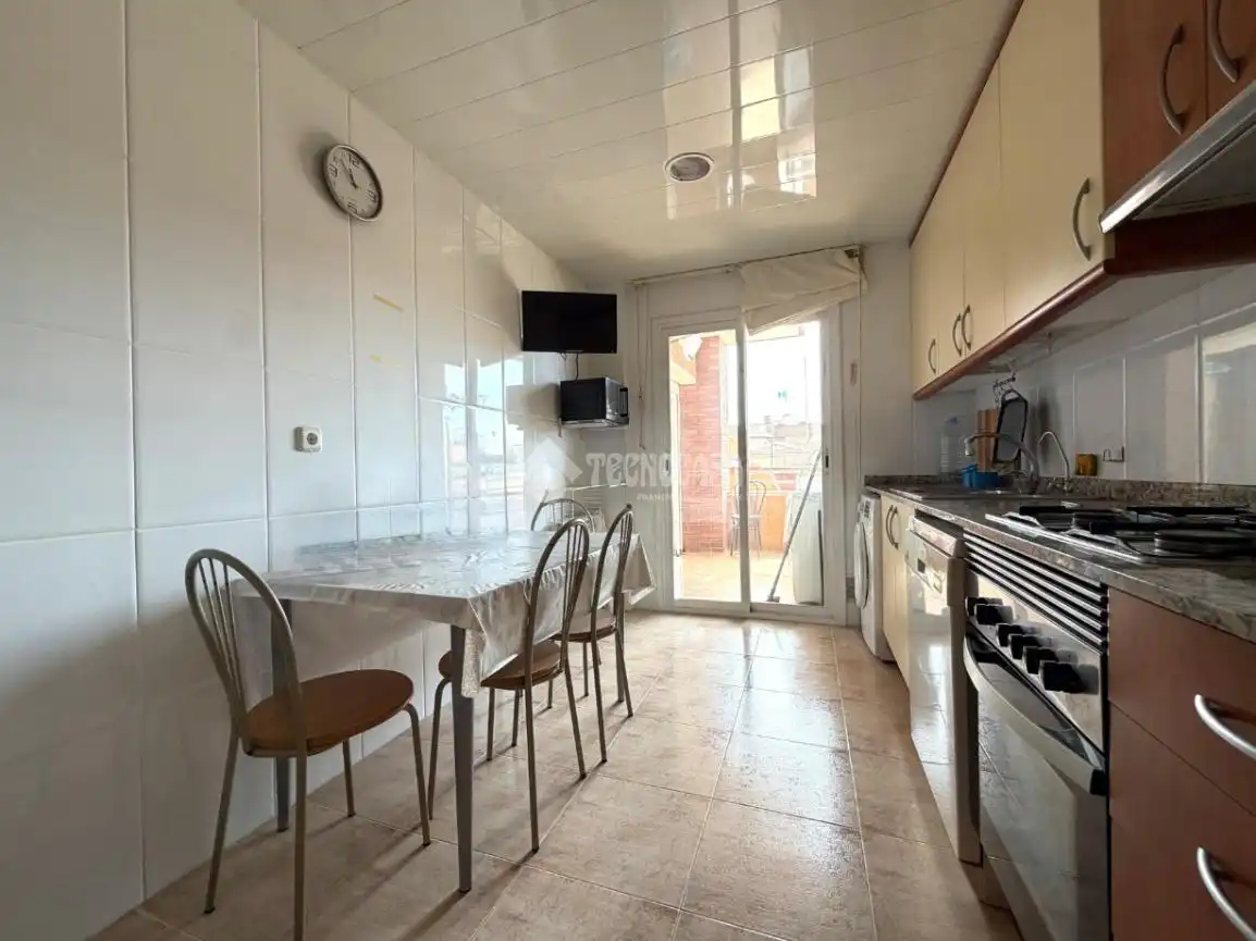Cocina de Piso en venta en Badalona con Aire acondicionado, Trastero y Balcón