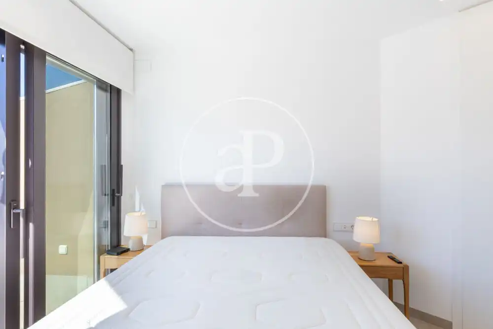 Bedroom of Attic for rent in Valencia  with Air Conditioner, Heating and Terrace