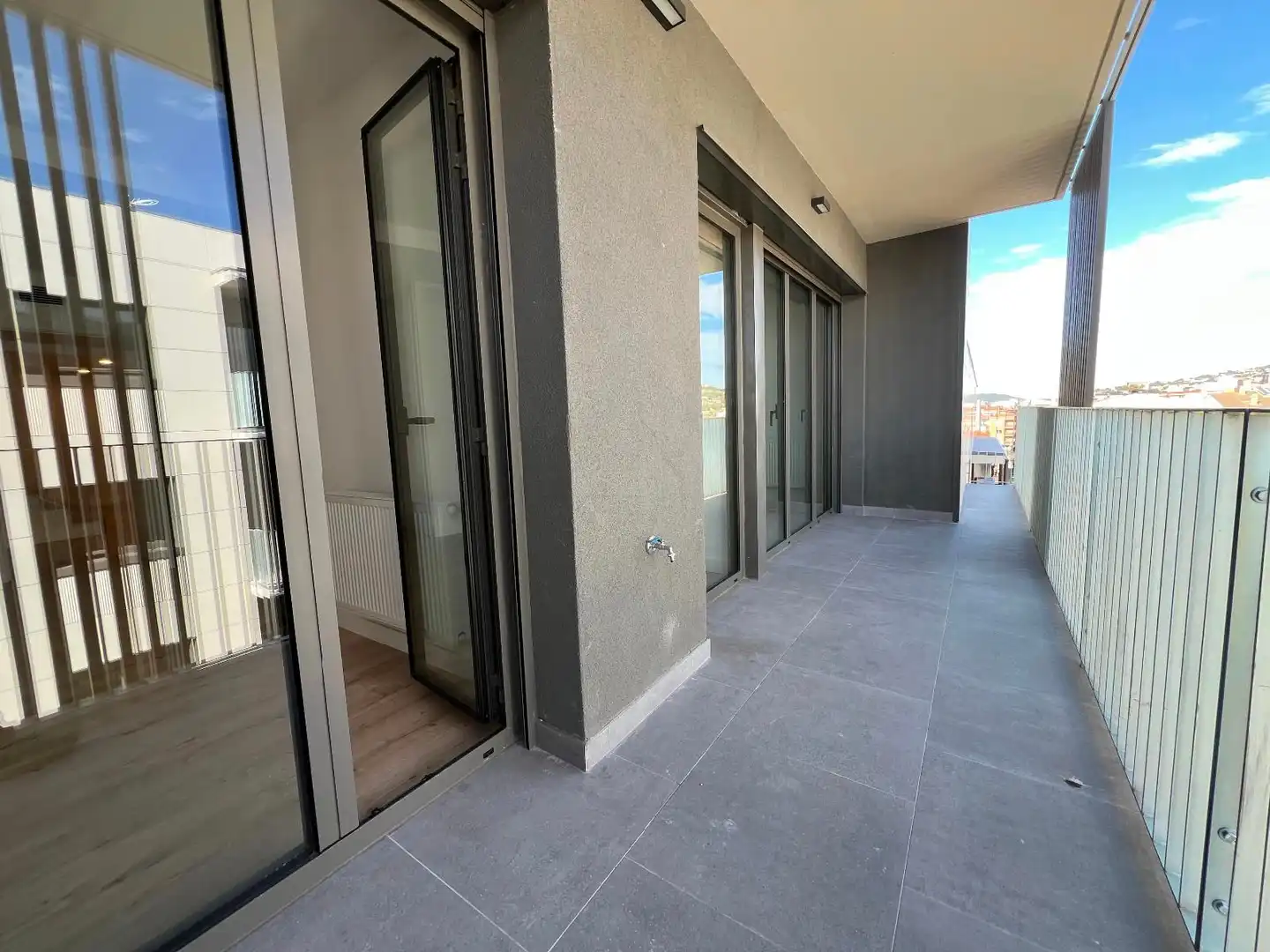 Terrace of Attic for rent in Girona  with Air Conditioner, Terrace and Storage room