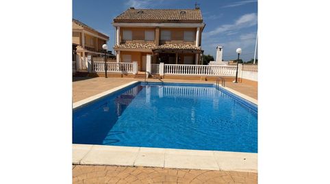 Foto 2 de Casa adosada en venta en Calle Mestral, Les Palmeres, Sueca
