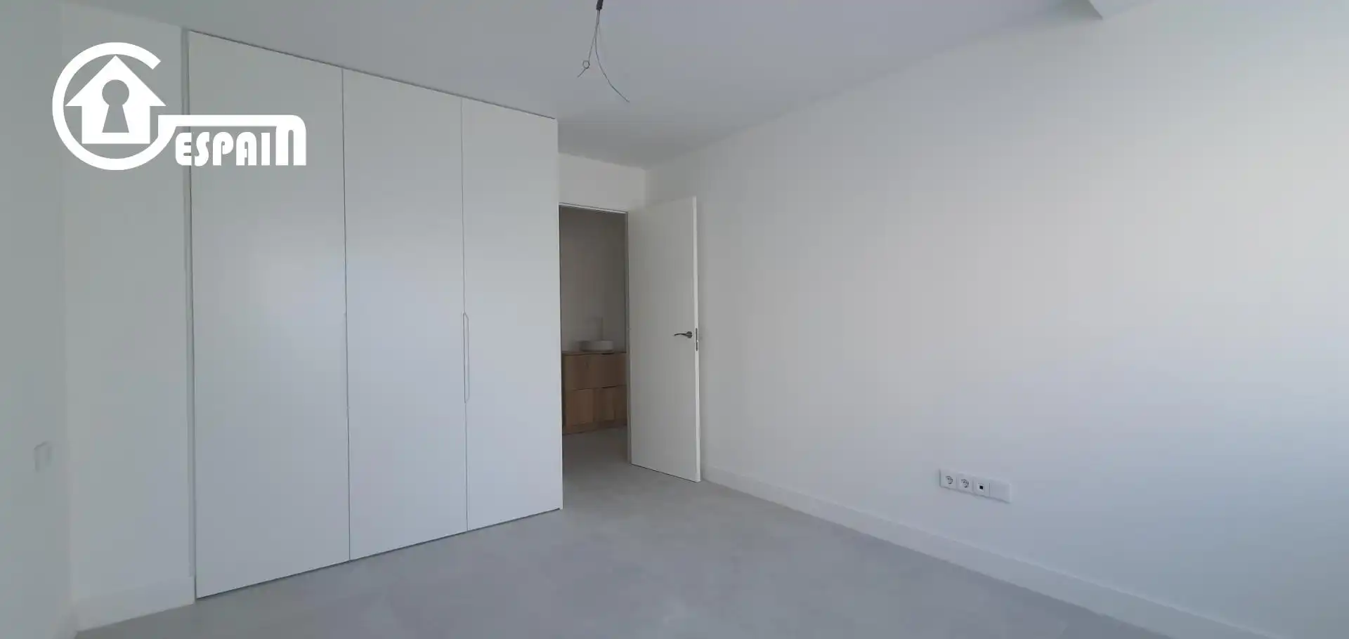 Schlafzimmer von Wohnung zur Miete in Madrid mit Klimaanlage und Heizung