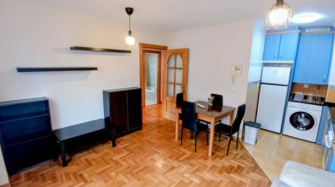 Foto 2 de Apartamento de alquiler en Calle de Álava, 56, Montevil, Gijón