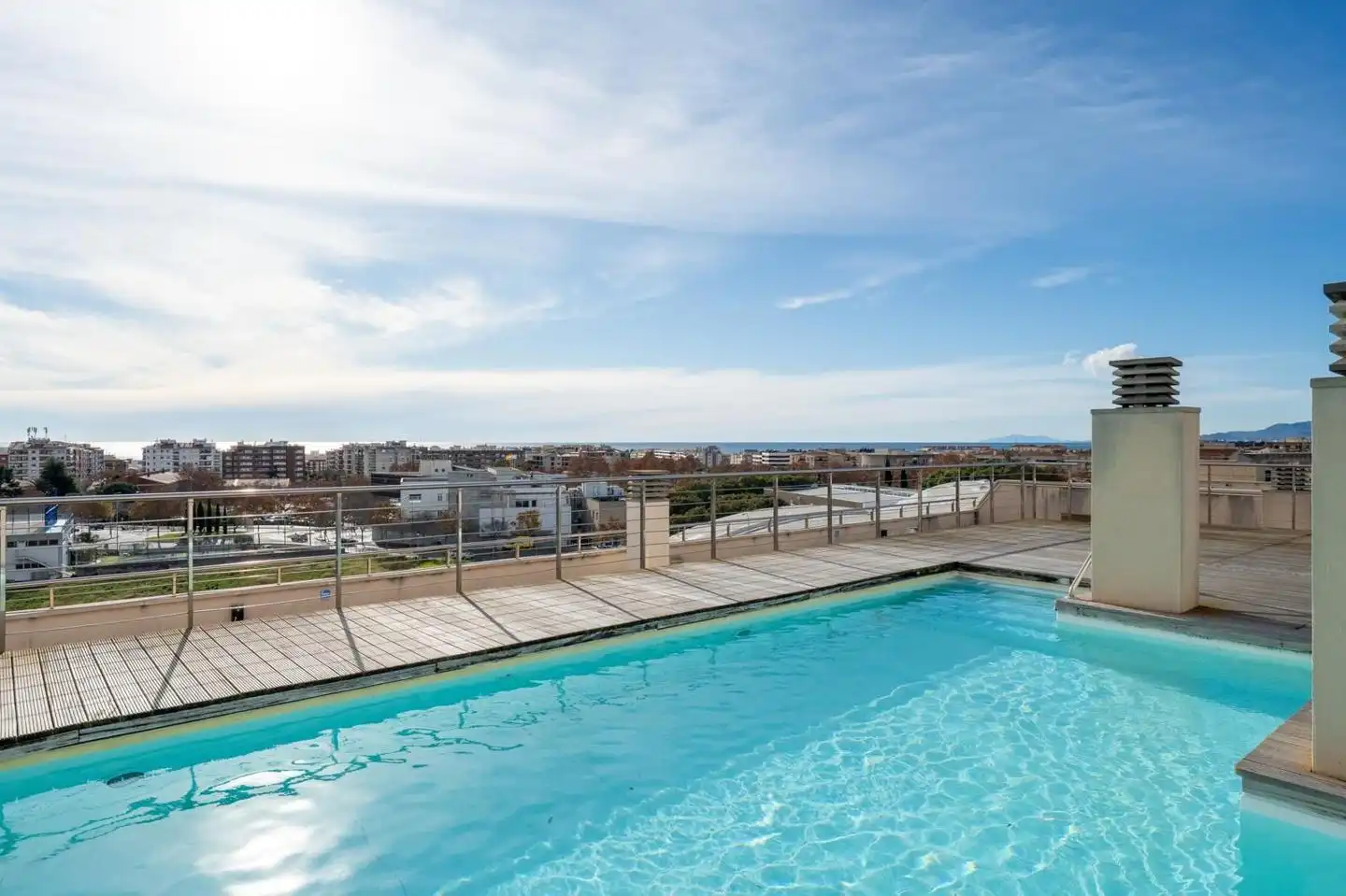 Piscina de Piso en venta en Cambrils con Terraza, Amueblado y Piscina comunitaria
