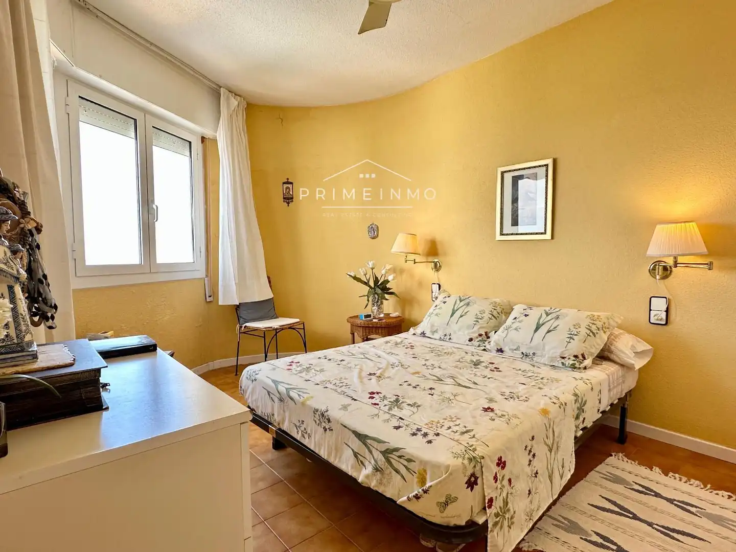 Schlafzimmer von Dachboden zum Verkauf in L'Ametlla de Mar  mit Terrasse, Abstellraum und Schwimmbad