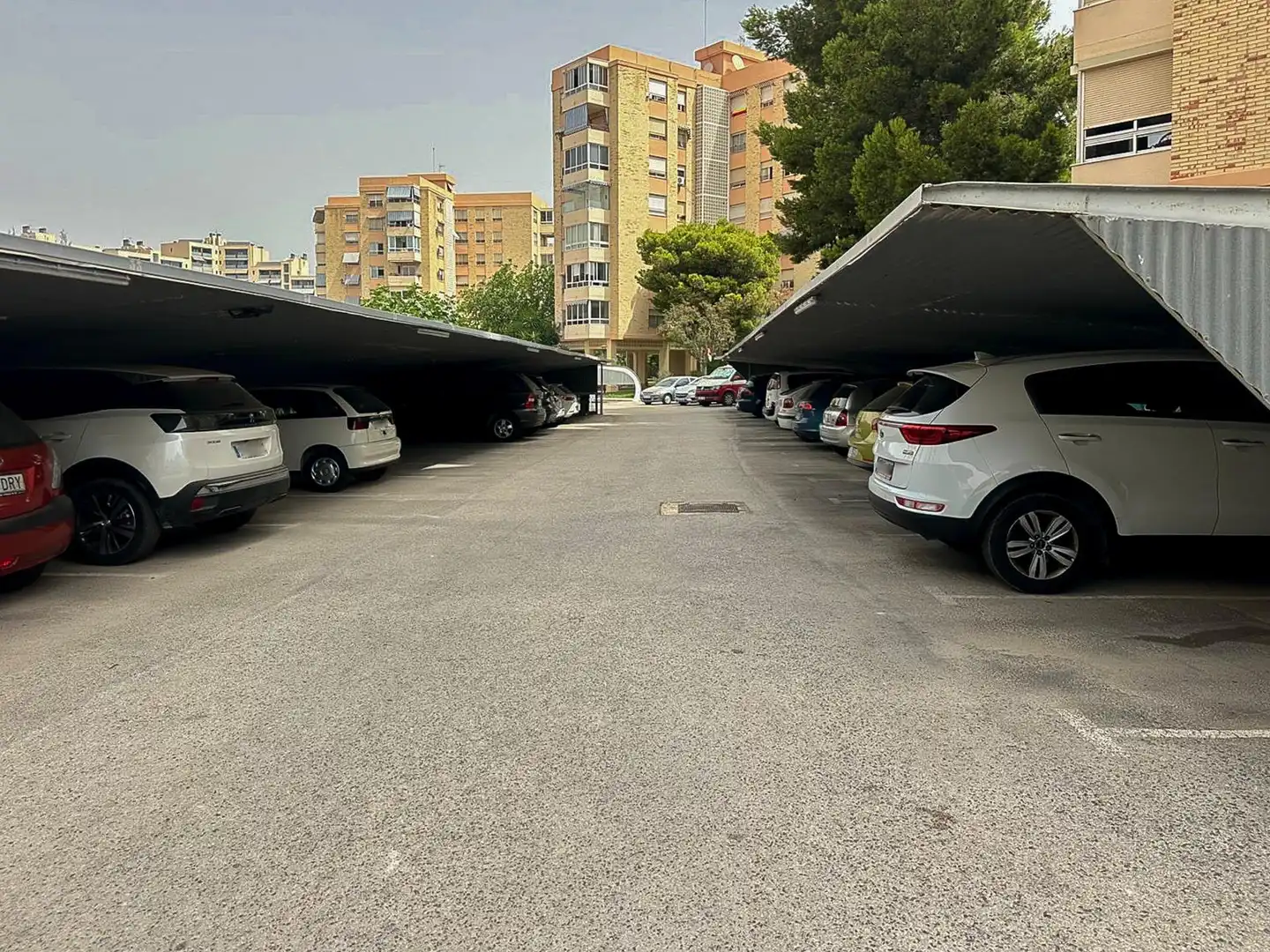 Aparcament de Pis en venda en Alicante / Alacant amb Aire condicionat i Piscina comunitària