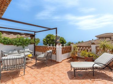 Casa a schiera con piscina in vendita a MARINA DEL ESTE