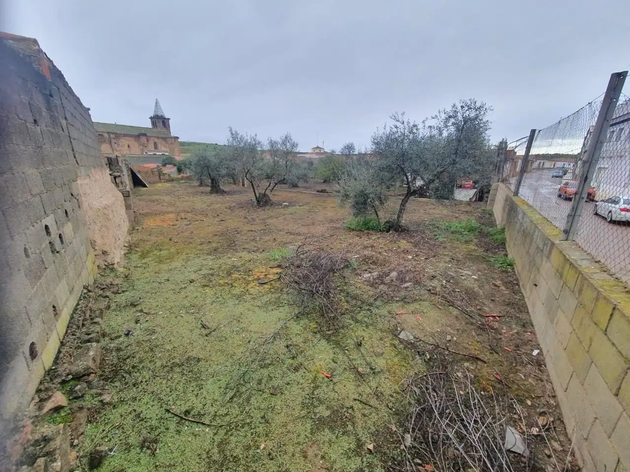 Lands and plots for sale in Mirandilla