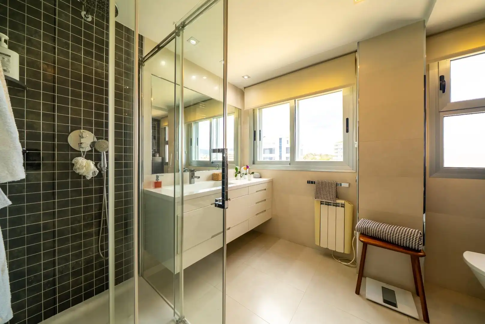 Baño de Apartamento en venta en Villajoyosa / La Vila Joiosa con Aire acondicionado, Trastero y Amueblado