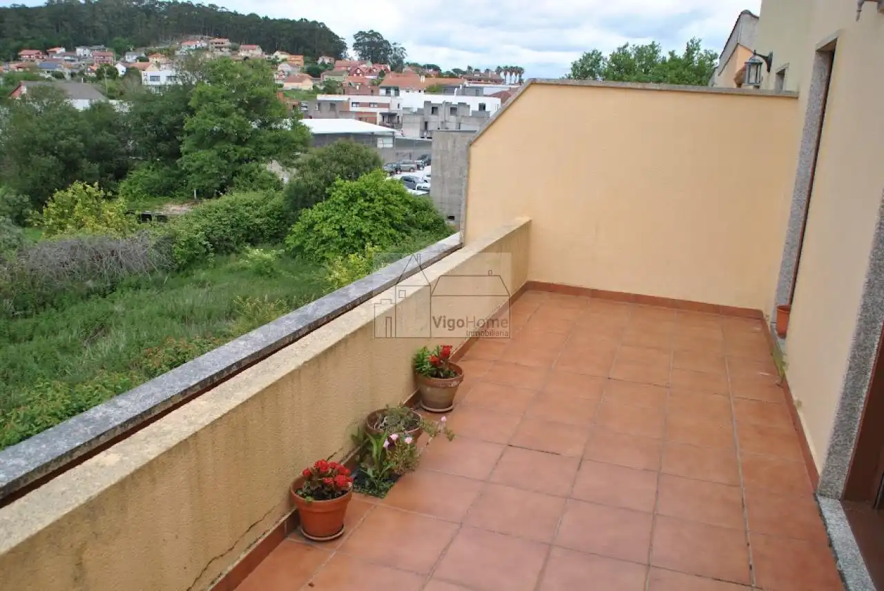 Terrace of Houses for sale in Cangas   with Heating, Private garden and Terrace