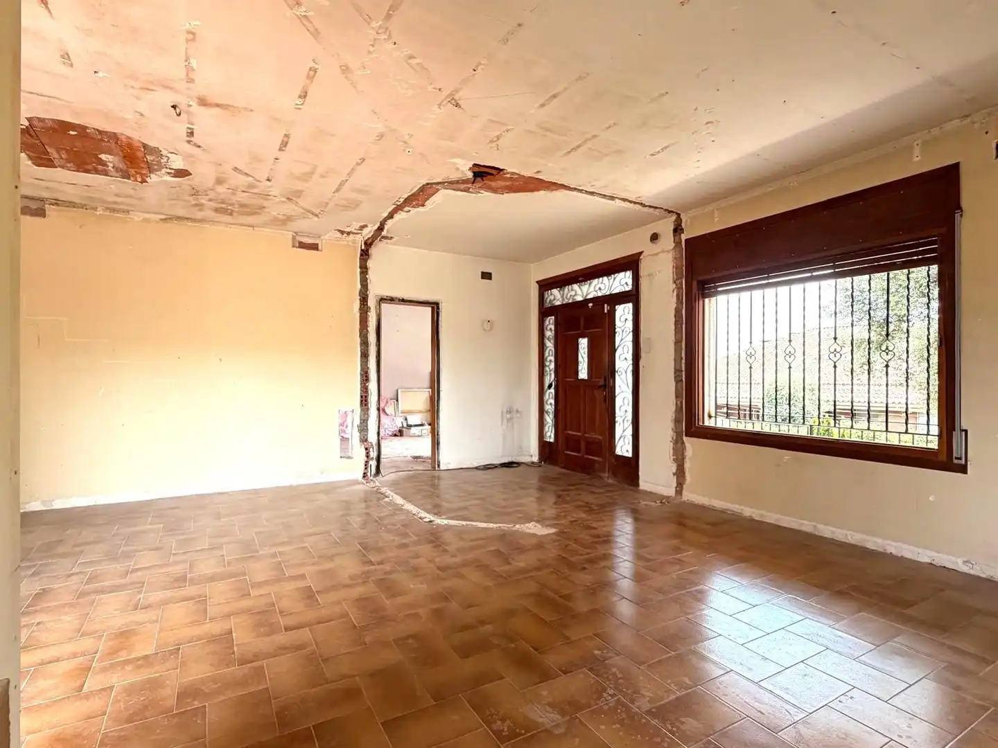 Living room of Houses for sale in Canovelles  with Private garden, Terrace and Swimming Pool