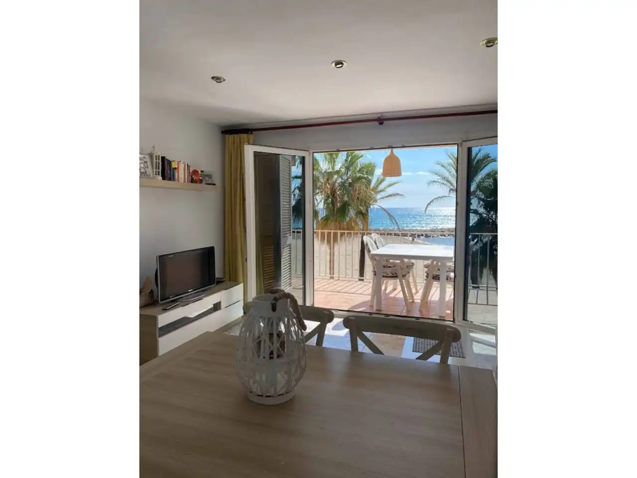 Habitación de Piso de alquiler en Vilanova i la Geltrú con Aire acondicionado, Calefacción y Terraza