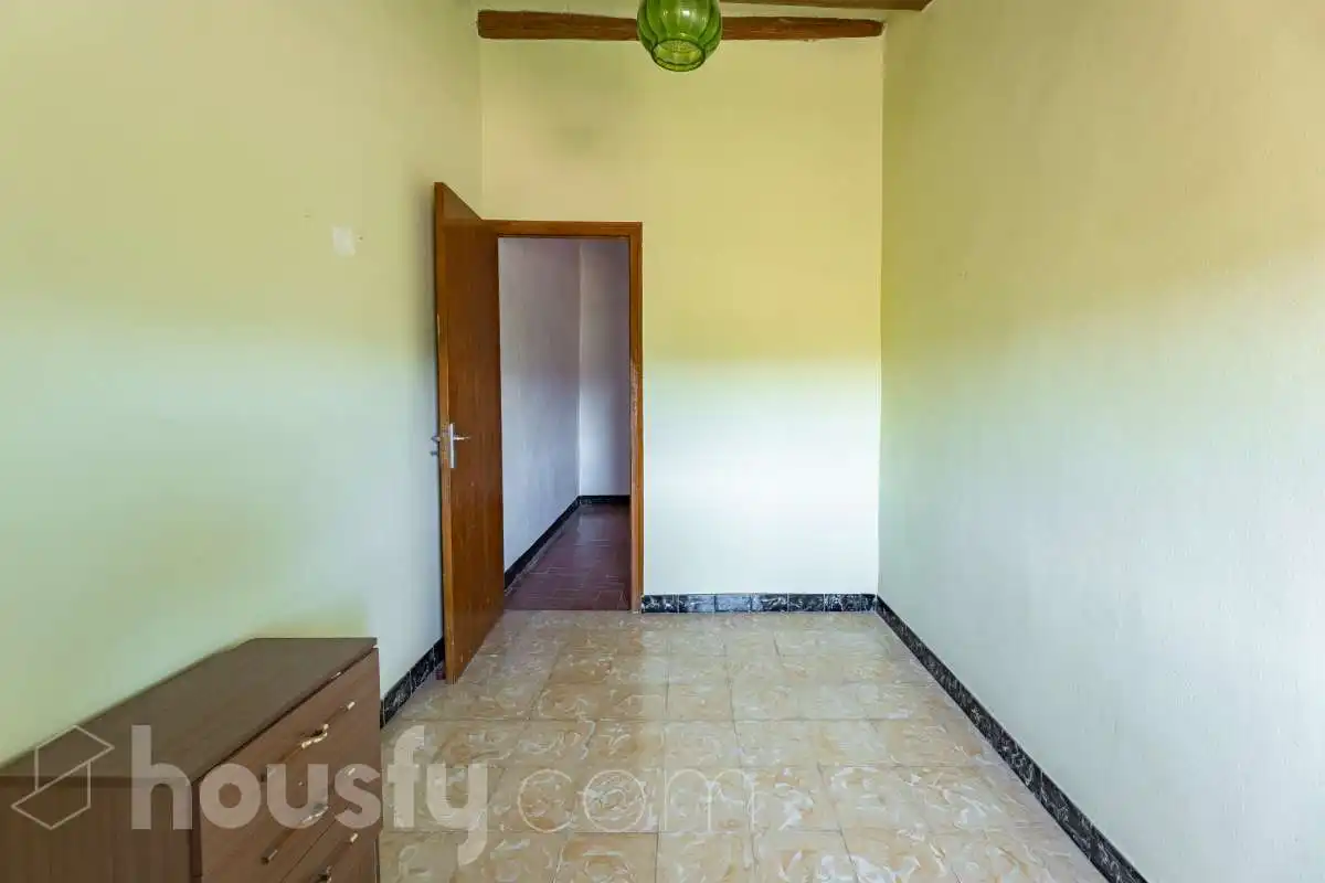 Habitación de Casa adosada en venta en Santa Margarida I Els Monjos con Trastero