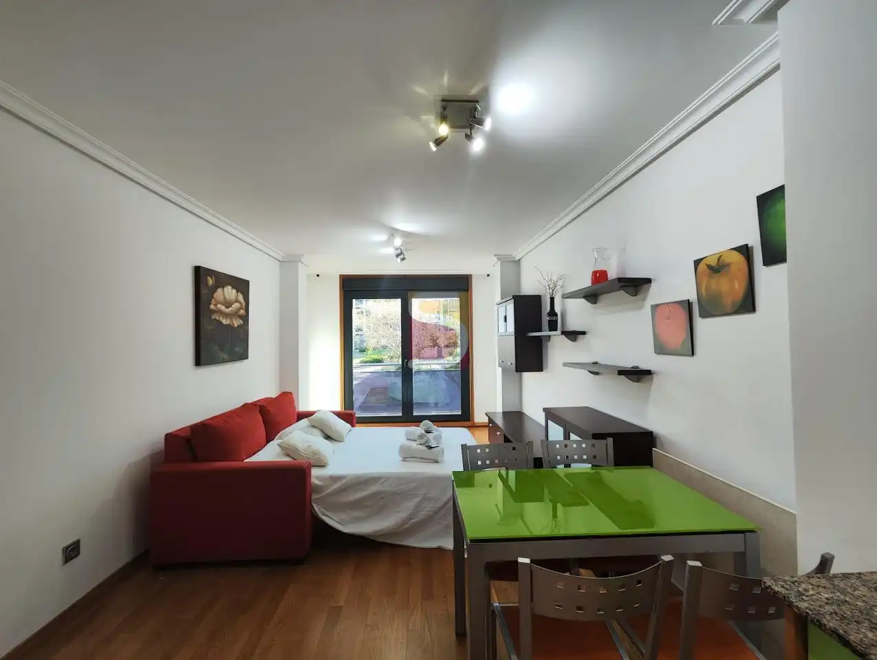 Sala de estar de Apartamento de alquiler en Nigrán con Calefacción, Trastero y Amueblado