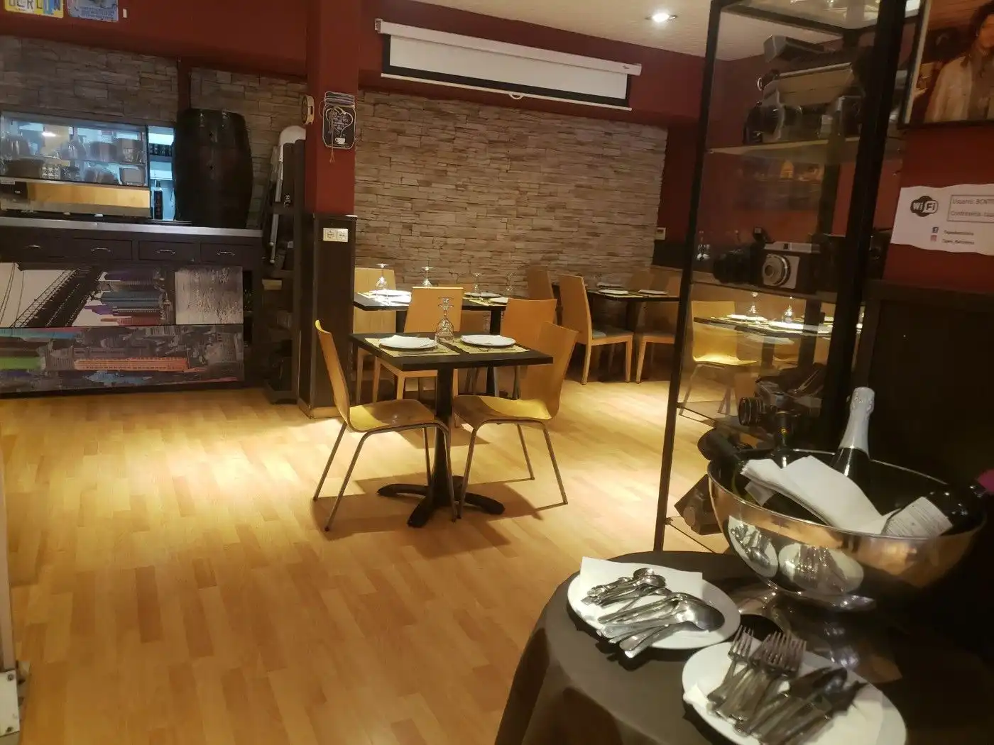 Business premises for transfer in Ciutat Vella, imagen 3