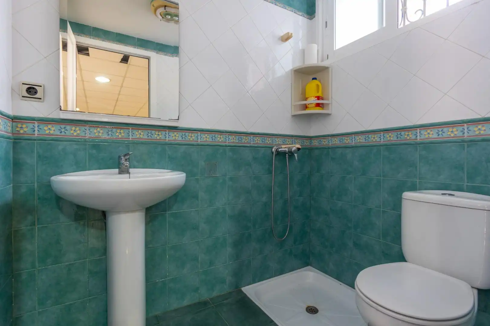 Baño de Casa o chalet en venta en Motril con Calefacción, Jardín privado y Terraza