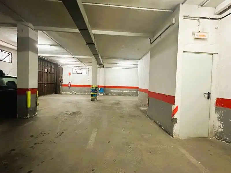 Parkplatz von Garage zum Verkauf in  Madrid Capital