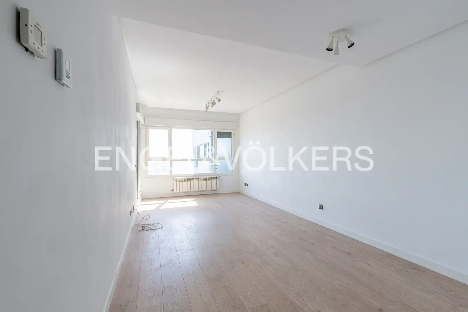 Wohnzimmer von Wohnung zum Verkauf in Madrid mit Klimaanlage, Heizung und Parkett
