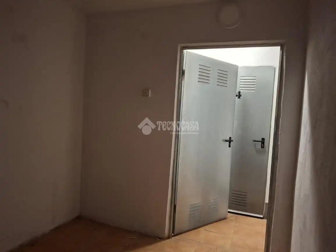 Traster de lloguer en Madrid amb Alarma