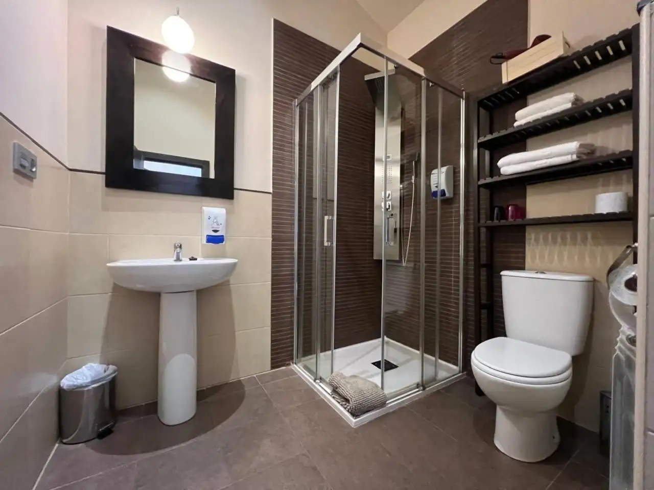 Bathroom of Buildings for sale in Tardajos