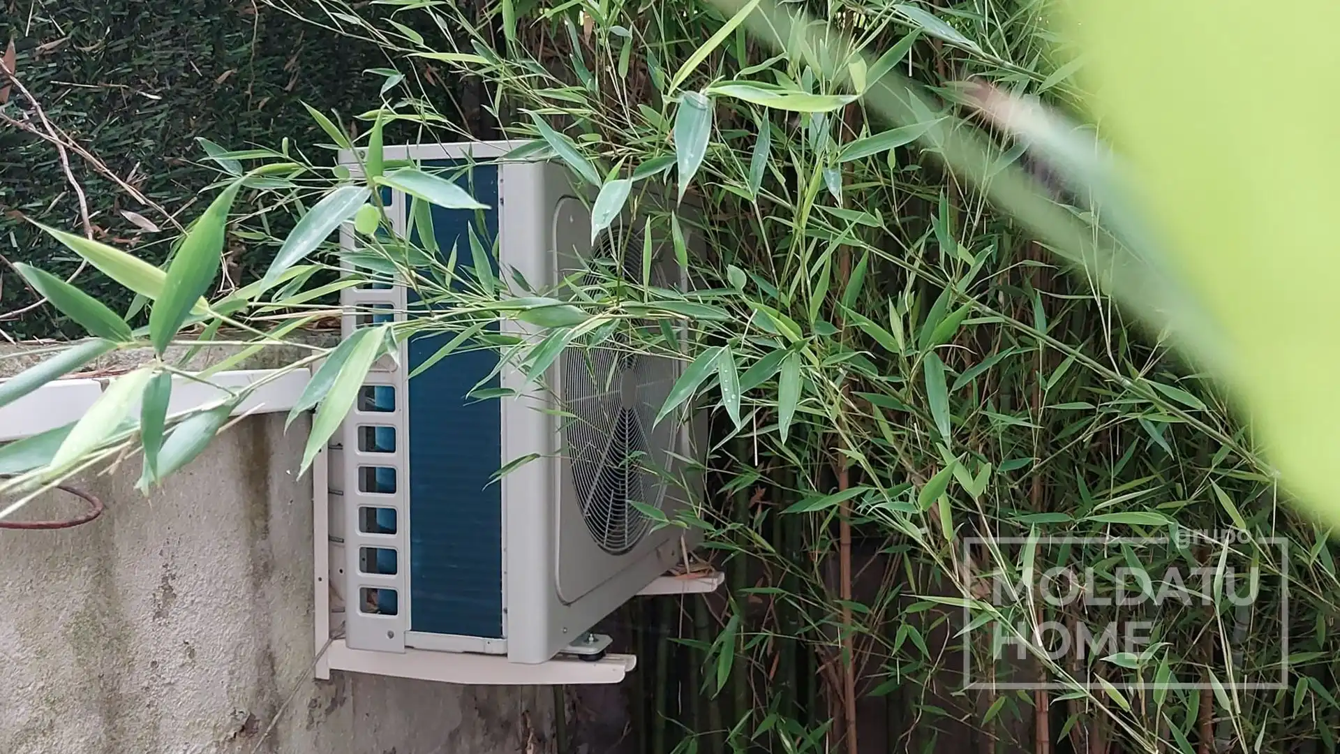 Terrasse von Einfamilien-Reihenhaus zum Verkauf in Bilbao  mit Klimaanlage, Heizung und Privatgarten