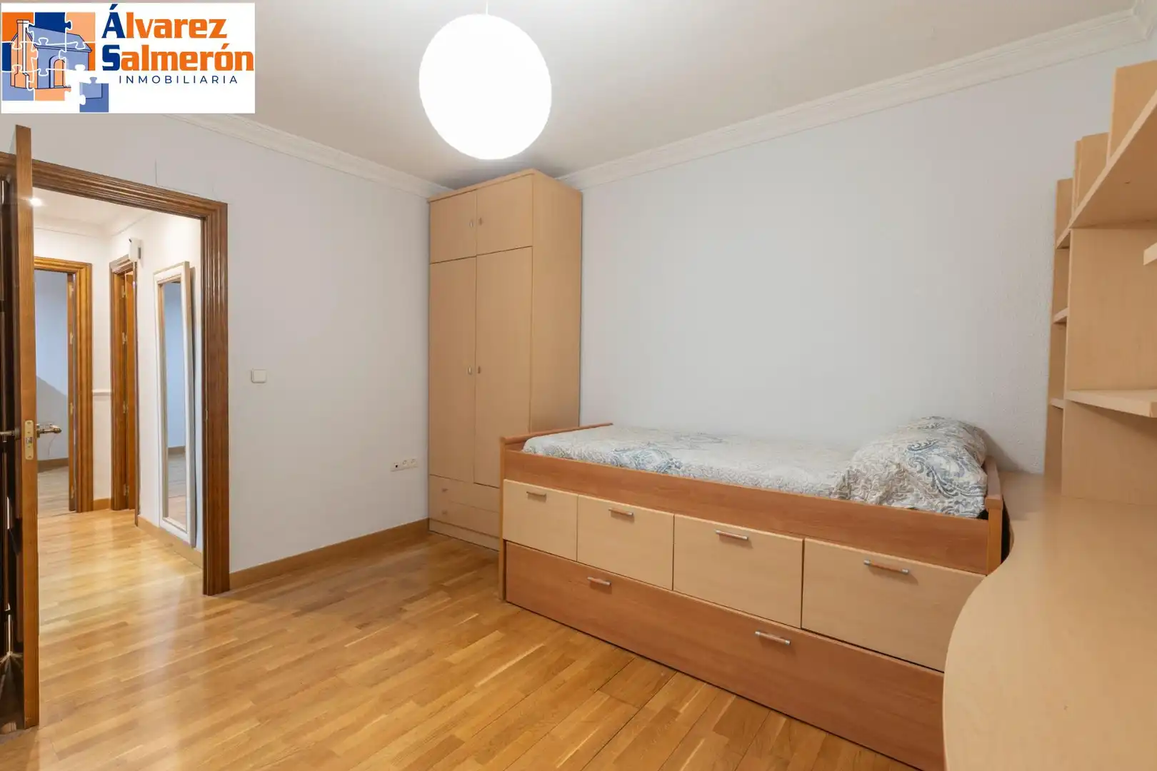 Piso en venta en Calle CARRIL DEL PICON, Centro - Sagrario