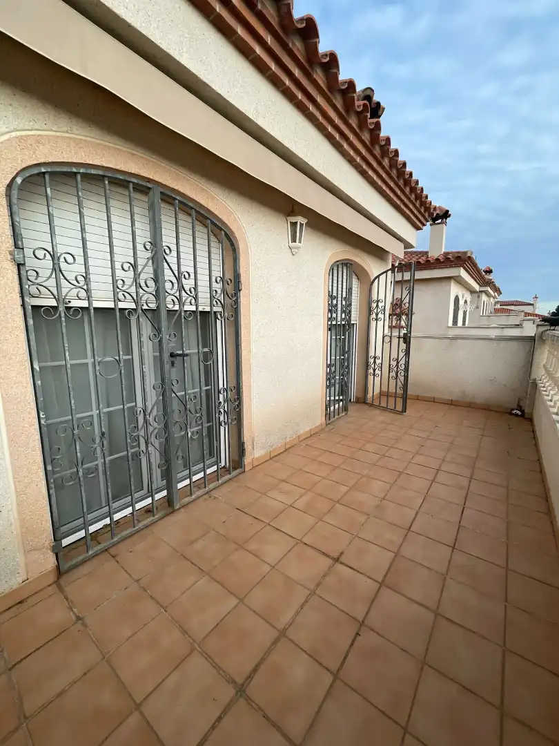 Casa a schiera con terrazza in vendita a Carrer Illes Canaries, imagen 14