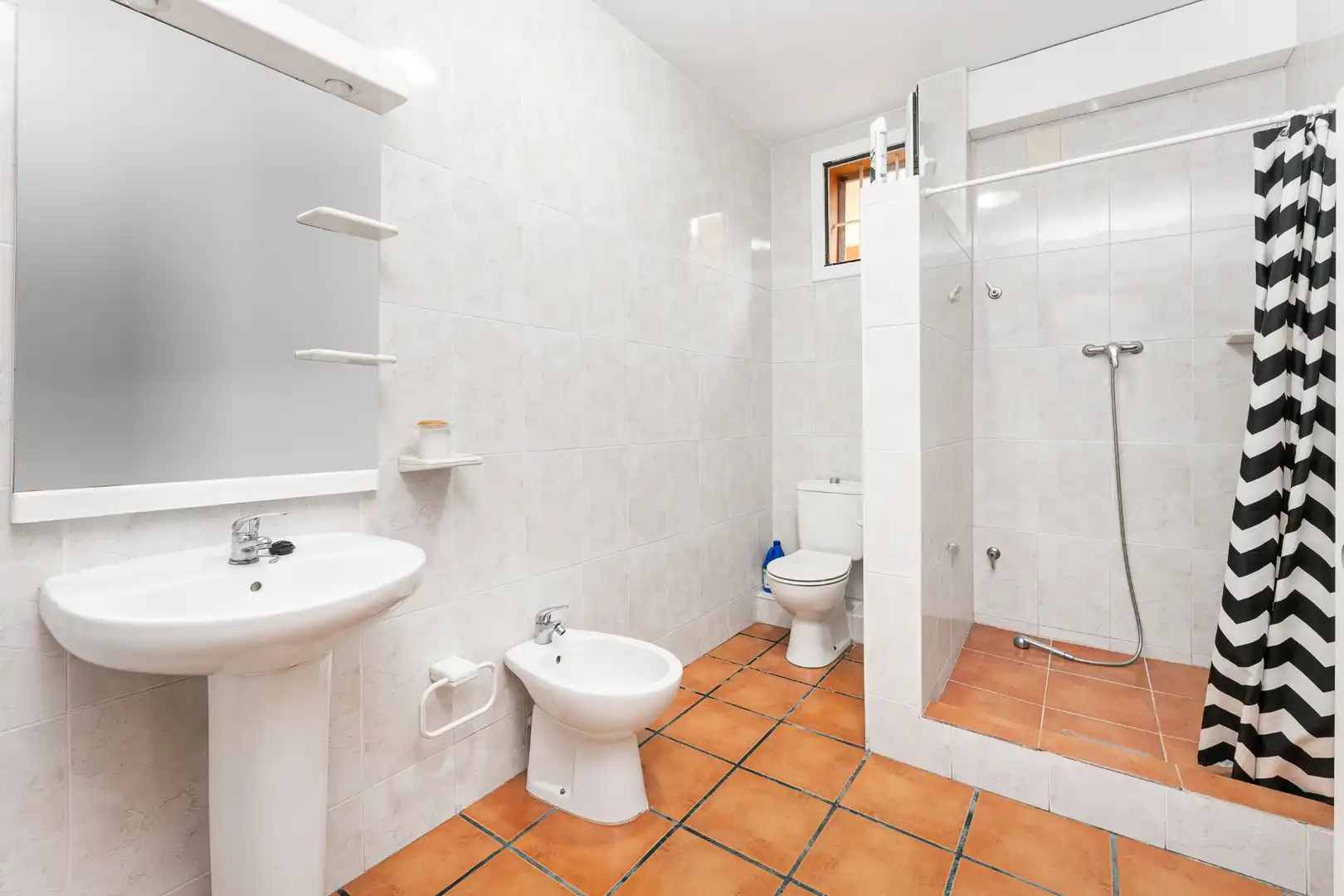 Bany de Casa o xalet en venda en Castellet i la Gornal amb Jardí privat, Terrassa i Moblat