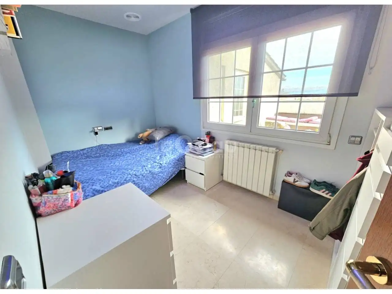 Habitación de Casa adosada en venta en Vic con Calefacción y Terraza