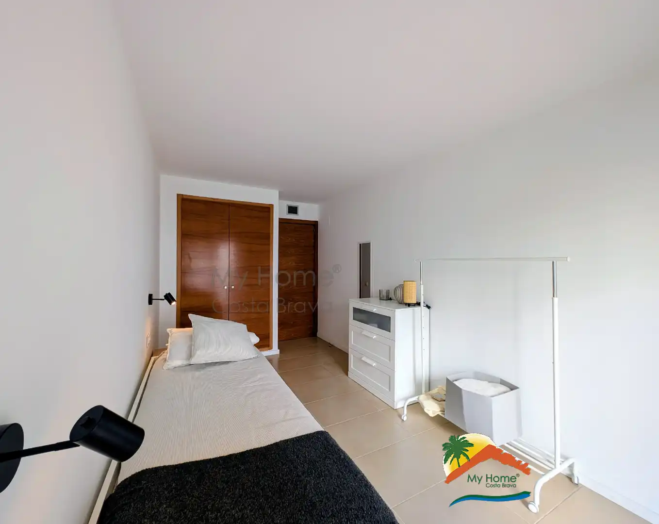 Schlafzimmer von Wohnung zum Verkauf in Lloret de Mar mit Klimaanlage, Heizung und Möbliert
