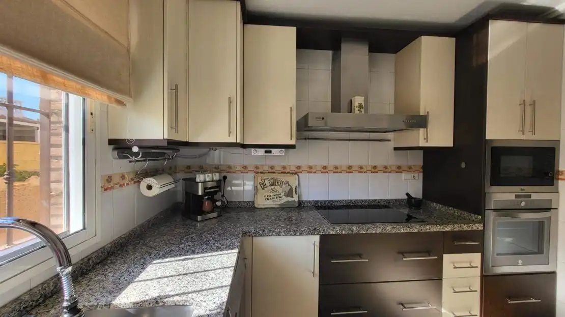 Cocina de Casa o chalet en venta en Rojales con Aire acondicionado, Calefacción y Jardín privado