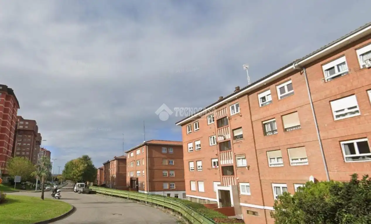 Vista exterior de Pis en venda en Santander amb Calefacció i Traster