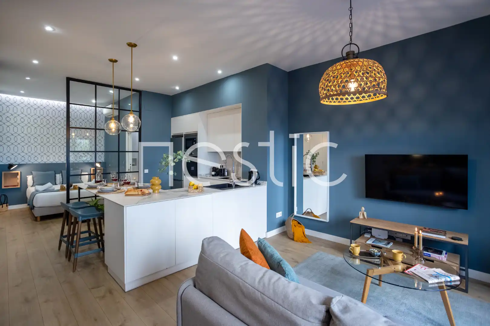 Sala de estar de Apartamento de alquiler en Madrid con Aire acondicionado, Calefacción y Amueblado