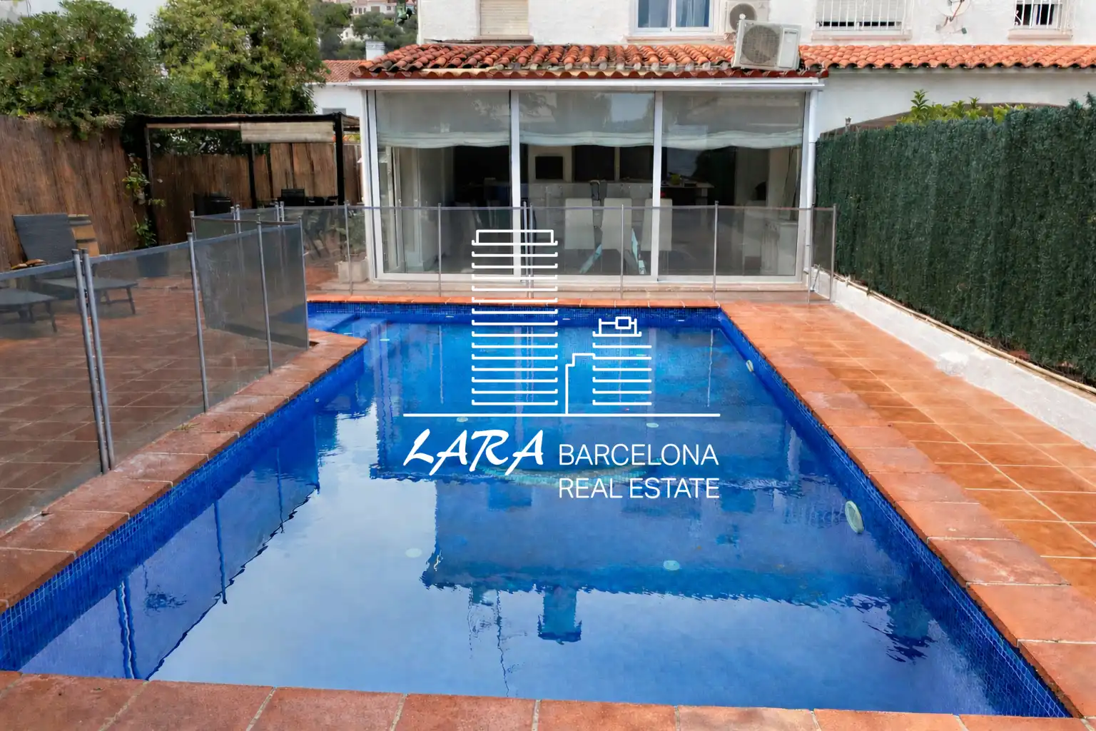 Casa adosada en venda a Bellamar