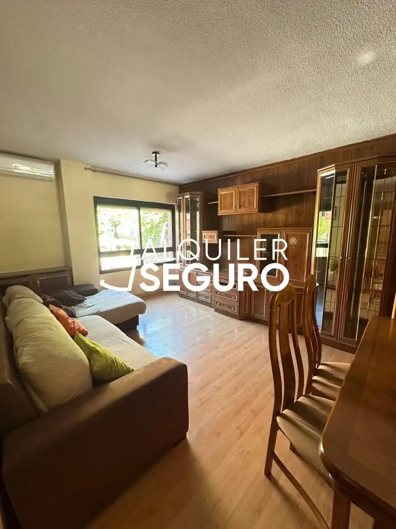Schlafzimmer von Wohnung zur Miete in Móstoles mit Klimaanlage, Heizung und Schwimmbad