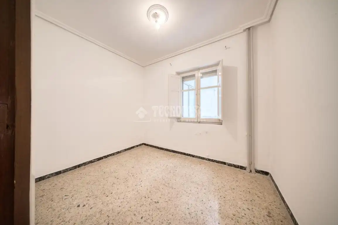 Habitación de Piso en venta en Valladolid con Calefacción