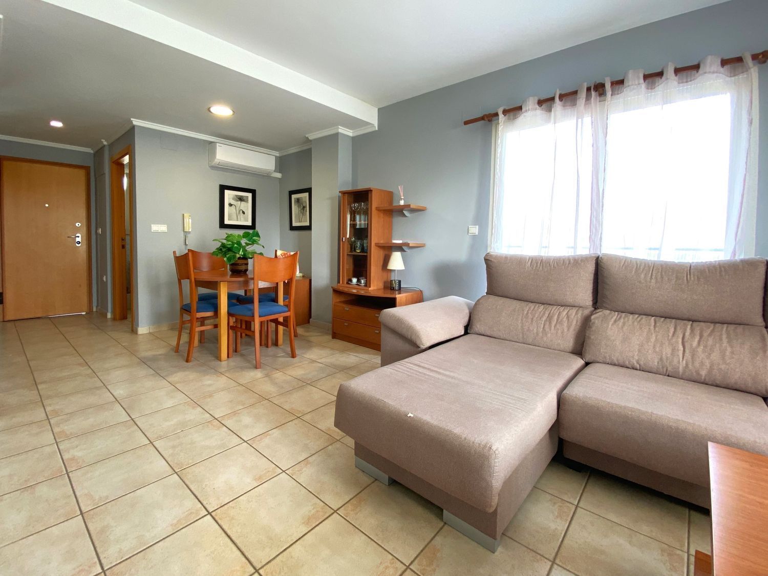 Living room of Duplex for sale in Oliva  with Air Conditioner