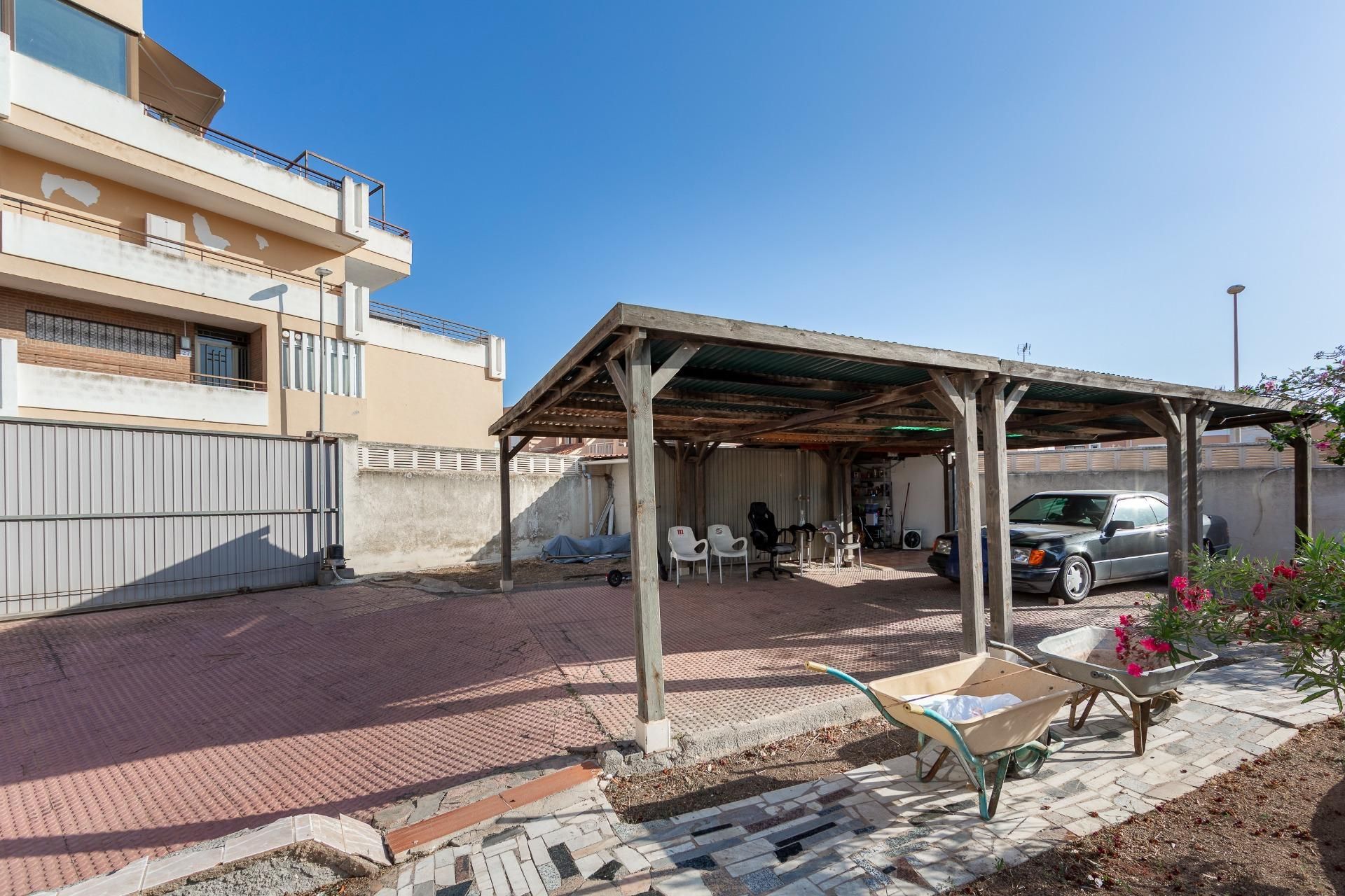 Parking of House or chalet for sale in Roquetas de Mar  with Air Conditioner, Private garden and Storage room