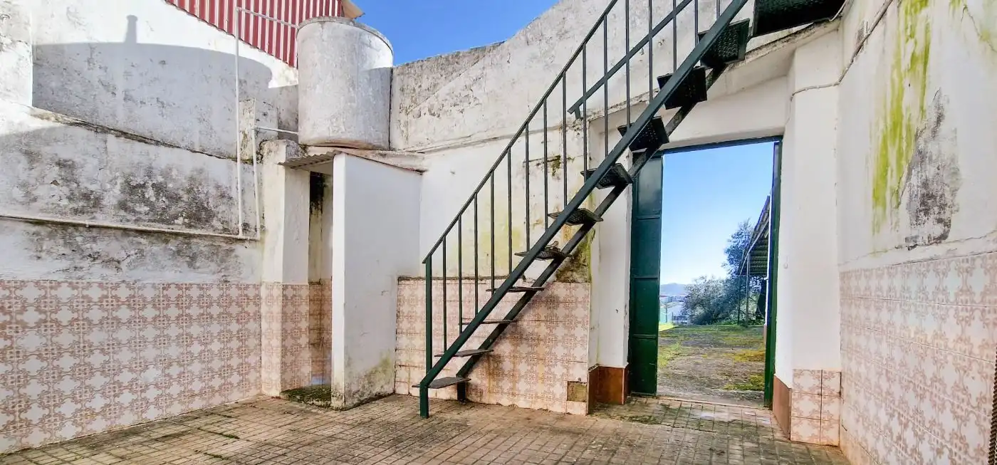 Vista exterior de Finca rústica en venta en Salvatierra de los Barros con Jardín privado, Terraza y Trastero