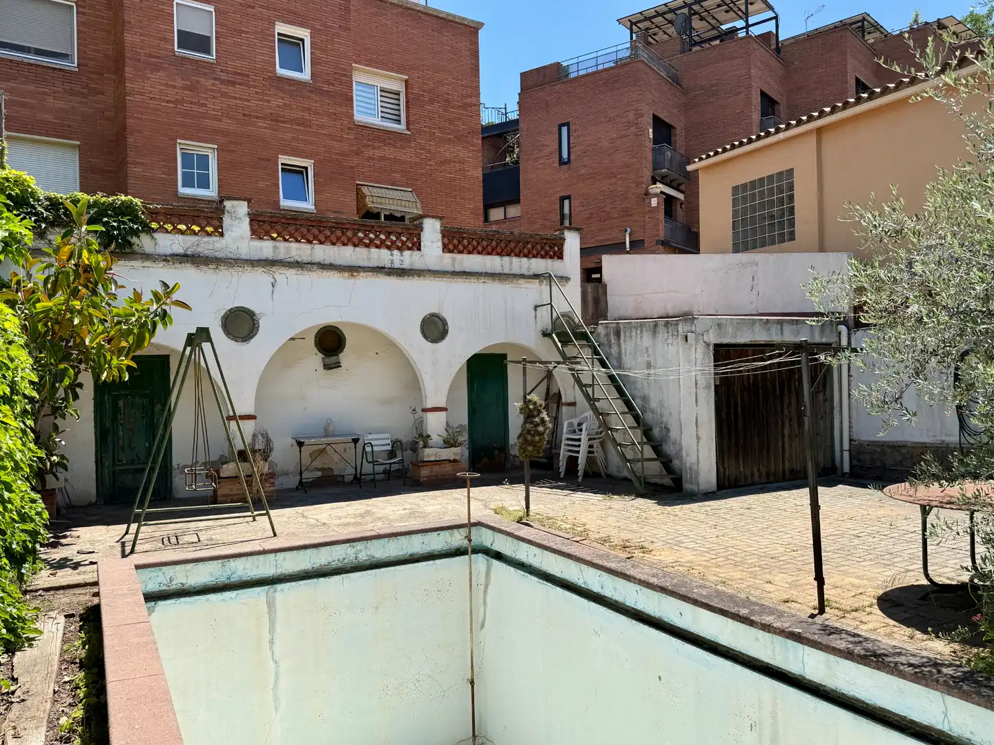 Vista exterior de Casa o chalet en venta en Barcelona con Calefacción, Jardín privado y Terraza
