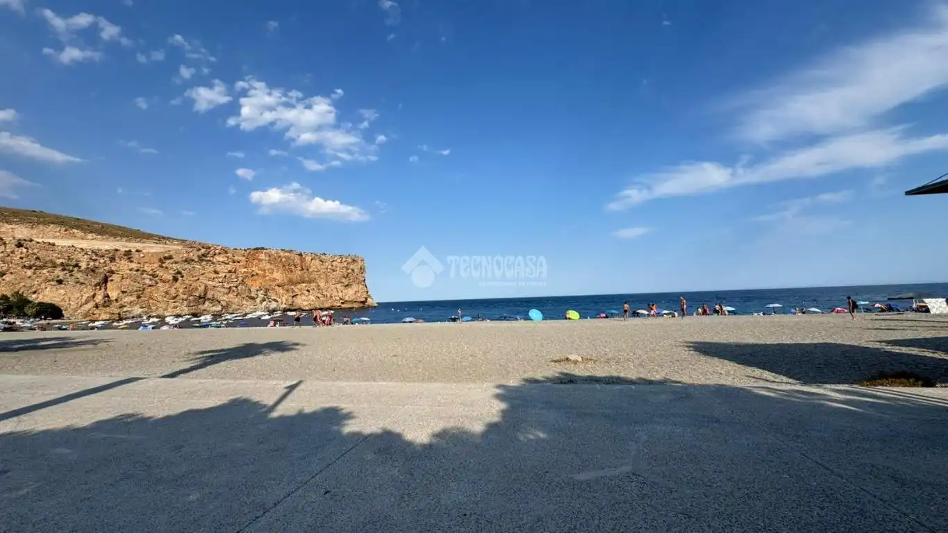 Pis en venda a Calahonda - Carchuna