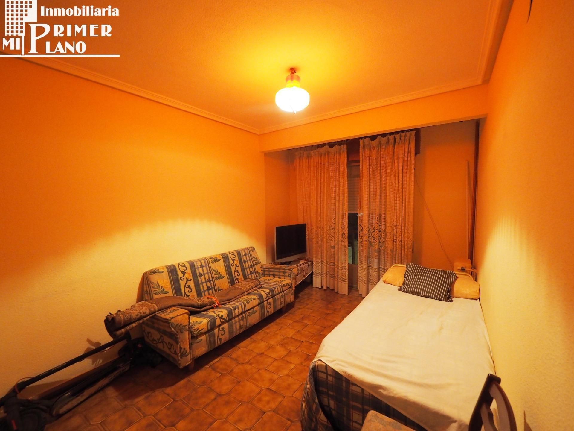 Dormitori de Pis en venda en Tomelloso amb Calefacció i Balcó