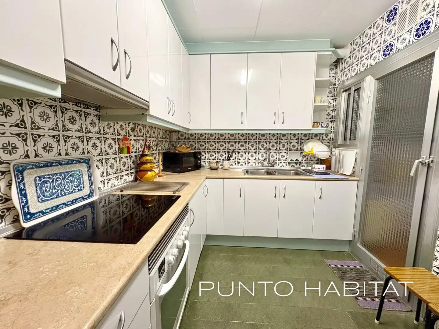 Kitchen of Flat for sale in Barcelona