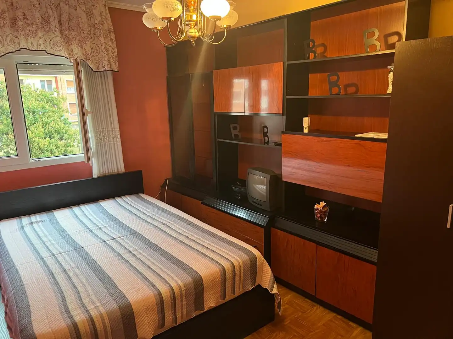 Habitación de Piso en venta en Ibaiondo