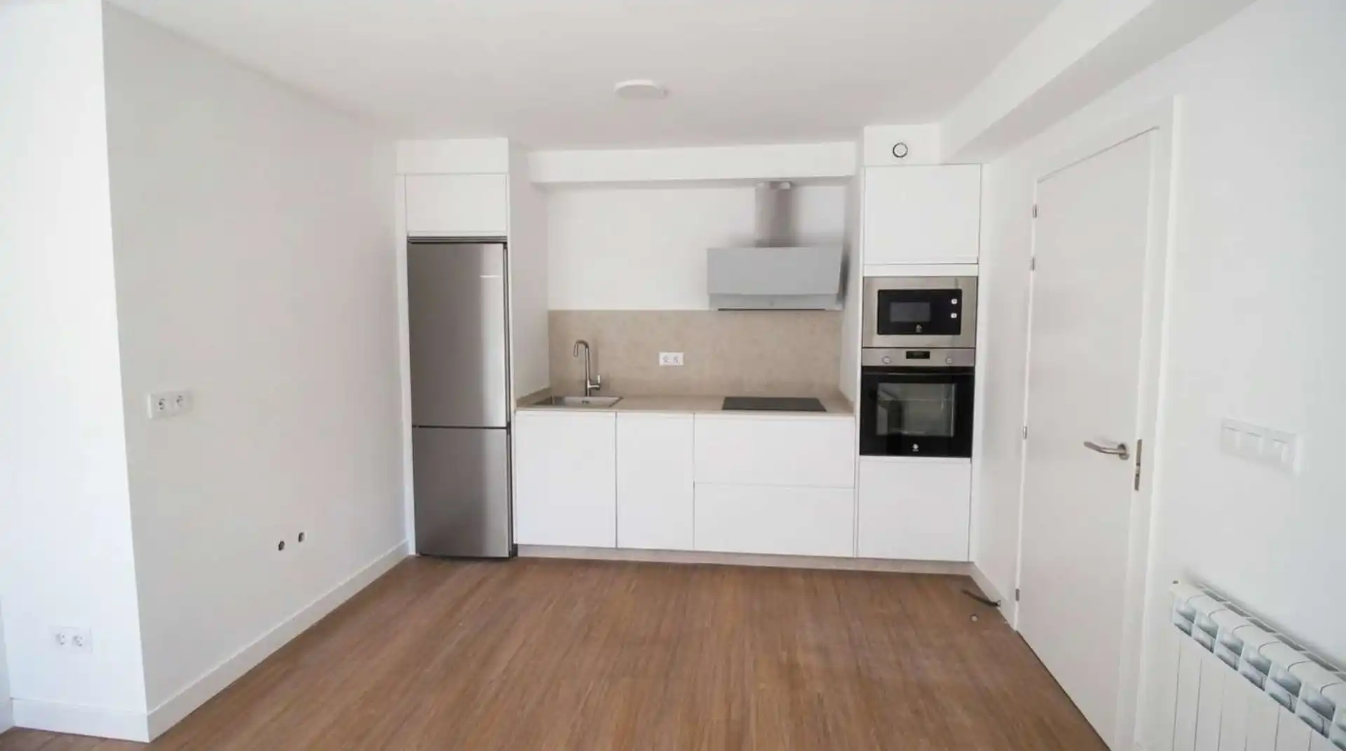 Cocina de Piso en venta en Oleiros con Calefacción, Parquet y Terraza